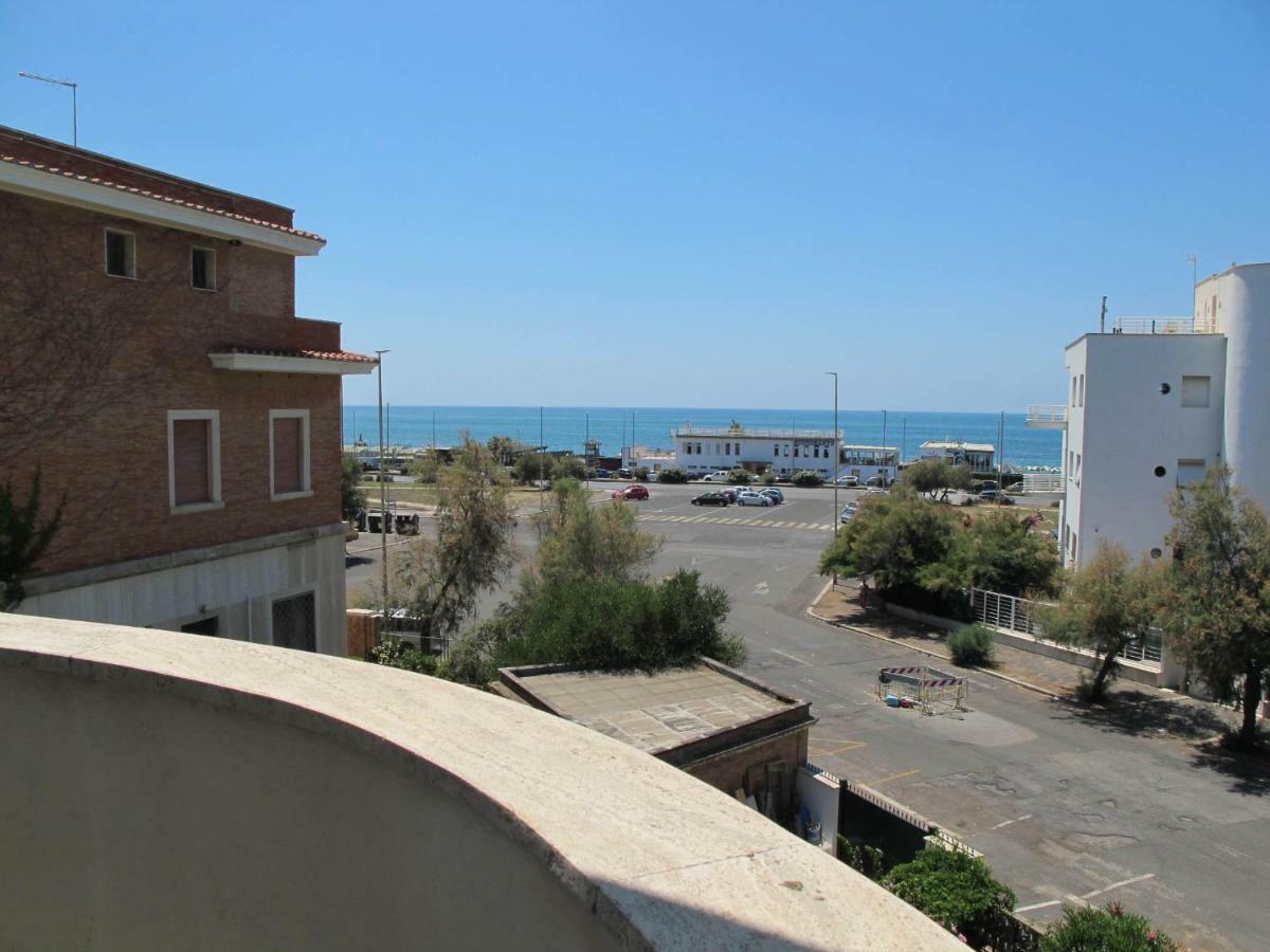 Brezza Di Mare Apartman Lido di Ostia Kültér fotó